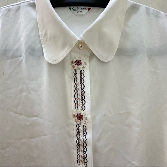 Vintage Embroidered White Shirt - Picture 5 of 10